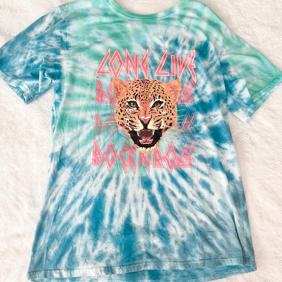 SOLD Urban Outfitters Tiger Rock & Roll Graphic Tee - Picture 1 of 4